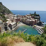 Mara Villa Riccò del Golfo di Spezia