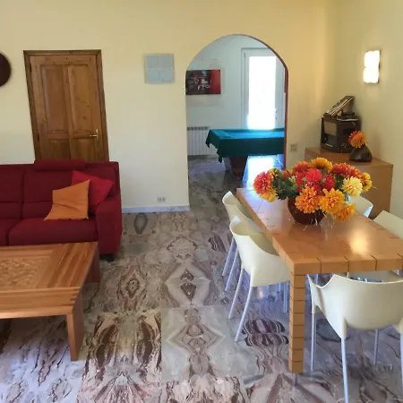 Mara Villa Riccò del Golfo di Spezia